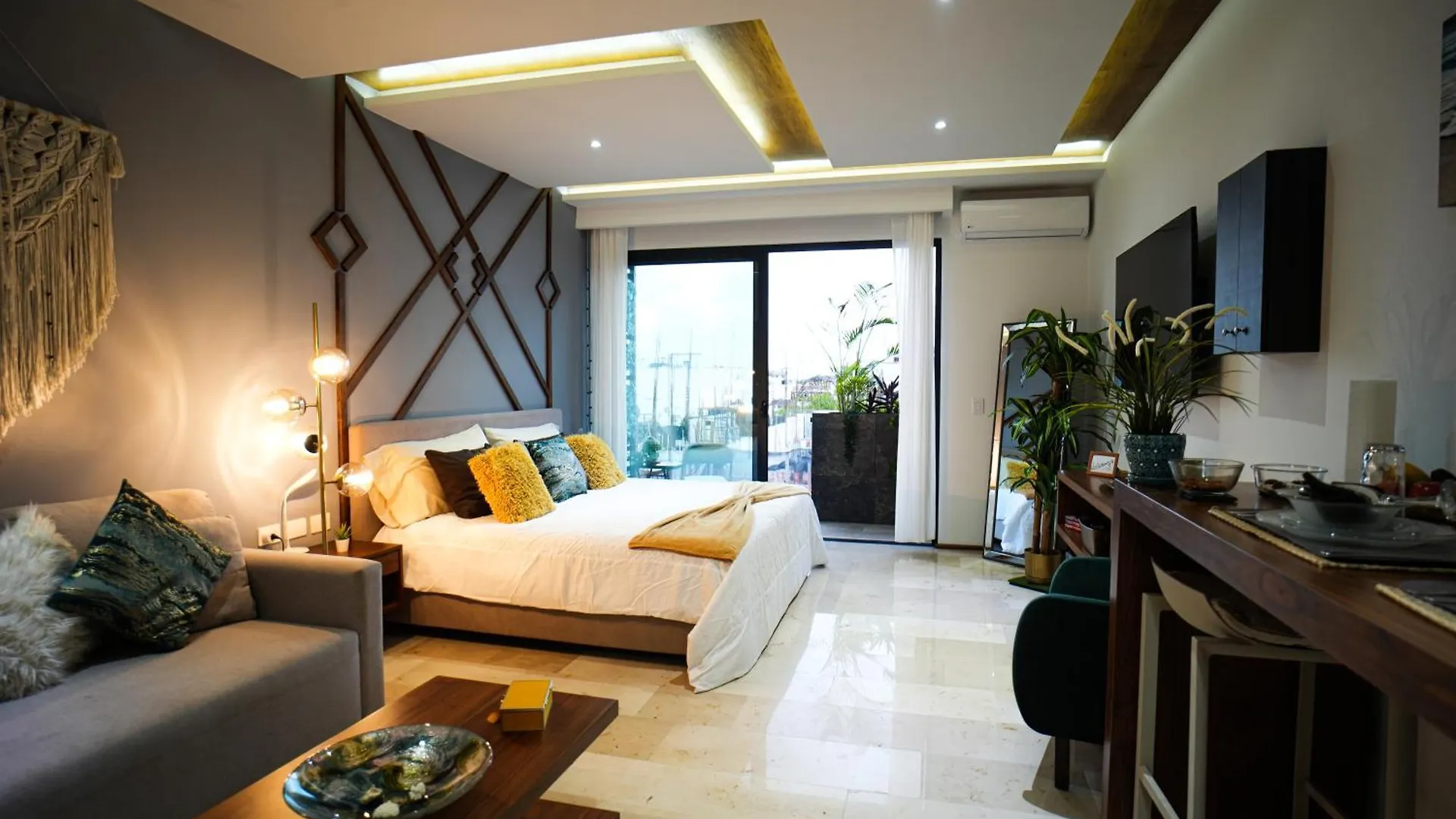 Stunning Studio/Ocean Views Pool Playa del Carmen Mexico